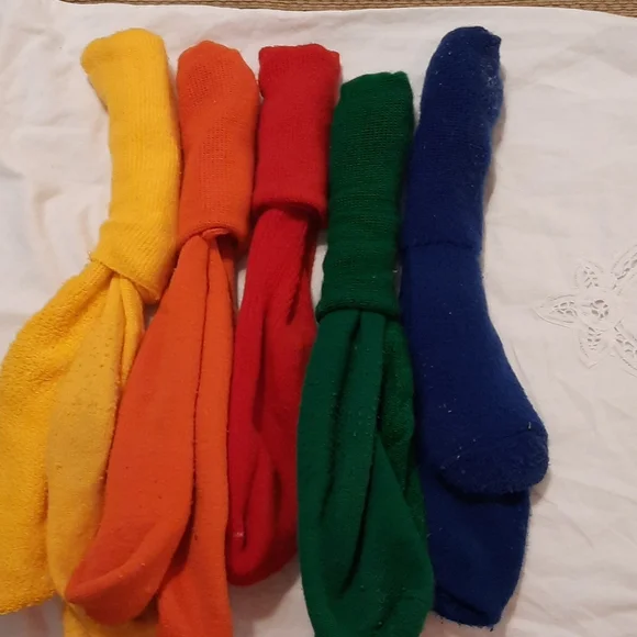 5 pair of vintage solid color socks rainbow variety - Picture 3 of 3
